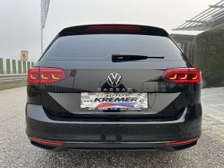 VW Passat Variant 2,0 SCR TDI DSG/SHA/MASSAGE/NAVI/APPLE-CARPLAY1.BESITZ/MATRIX-LED/ACC/SHZ