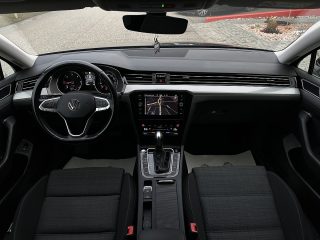 VW Passat Variant 2,0 SCR TDI DSG/SHA/MASSAGE/NAVI/APPLE-CARPLAY1.BESITZ/MATRIX-LED/ACC/SHZ