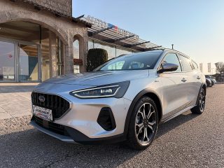 Ford Focus Turnier 1,5 EcoBlue Active Vignale Aut./LEDER-SPORTSITZE/HUD/SHA/ACC/RFK/TWA/SHZ/1.BESITZ