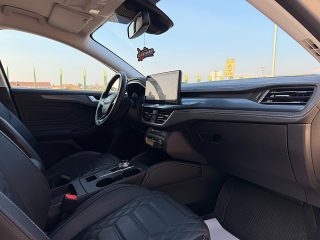 Ford Focus Turnier 1,5 EcoBlue Active Vignale Aut./LEDER-SPORTSITZE/HUD/SHA/ACC/RFK/TWA/SHZ/1.BESITZ
