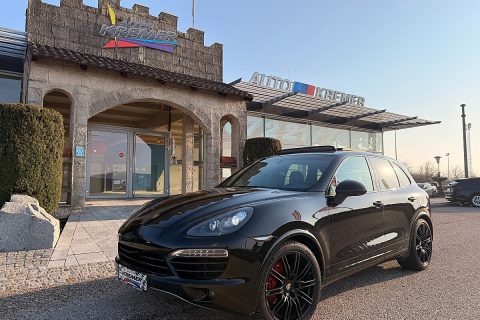 Porsche Cayenne II 3,0 Diesel Aut. *Turbo-LOOK*/LUFT/PANO/AHK/BOSE/RFK/TWA/HÄNDLER-EXPORT
