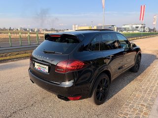 Porsche Cayenne II 3,0 Diesel Aut. *Turbo-LOOK*/LUFT/PANO/AHK/BOSE/RFK/TWA/HÄNDLER-EXPORT