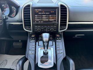 Porsche Cayenne II 3,0 Diesel Aut. *Turbo-LOOK*/LUFT/PANO/AHK/BOSE/RFK/TWA/HÄNDLER-EXPORT