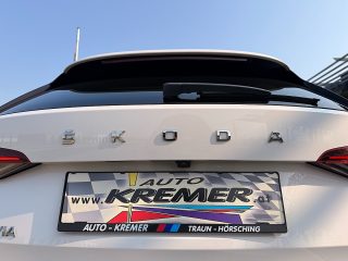 Skoda Octavia Combi 2,0 TDI Style DSG/AHK/ACC/SHA/TWA/RFK/SHZ/AMBIENTE/ZAHNRIEMEN + GR. SERVICE NEU