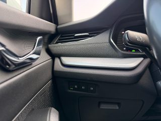 Skoda Octavia Combi 2,0 TDI Style DSG/AHK/ACC/SHA/TWA/RFK/SHZ/AMBIENTE/ZAHNRIEMEN + GR. SERVICE NEU