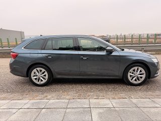 Skoda Octavia Combi 2,0 TDI Style *150 PS*/MATRIX-LED/ACC/RFK/TWA/SHZ/NAVI/VIRTUAL-C./APPLE-CARPLAY