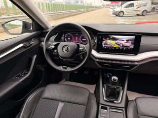 Skoda Octavia Combi 2,0 TDI Style *150 PS*/MATRIX-LED/ACC/RFK/TWA/SHZ/NAVI/VIRTUAL-C./APPLE-CARPLAY