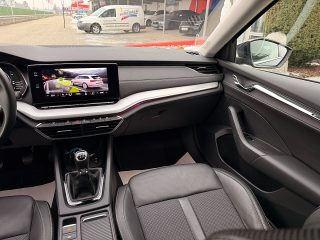 Skoda Octavia Combi 2,0 TDI Style *150 PS*/MATRIX-LED/ACC/RFK/TWA/SHZ/NAVI/VIRTUAL-C./APPLE-CARPLAY
