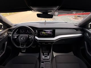 Skoda Octavia Combi 2,0 TDI 4x4 Style DSG/AHK/RFK/VIRTUAL-C./ACC/SHA/TWA/SHZ/MATRIX-LED/NAVI