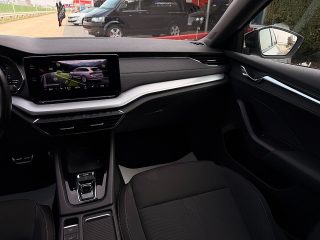 Skoda Octavia Combi 2,0 TDI 4x4 Style DSG/AHK/RFK/VIRTUAL-C./ACC/SHA/TWA/SHZ/MATRIX-LED/NAVI