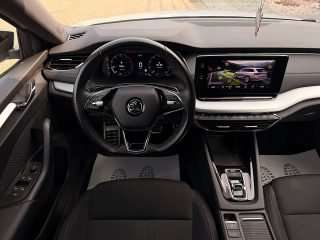 Skoda Octavia Combi 2,0 TDI 4x4 Style DSG/AHK/RFK/VIRTUAL-C./ACC/SHA/TWA/SHZ/MATRIX-LED/NAVI