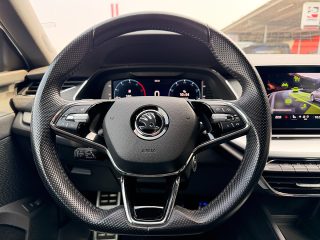 Skoda Octavia Combi 2,0 TDI 4x4 Style DSG/AHK/RFK/VIRTUAL-C./ACC/SHA/TWA/SHZ/MATRIX-LED/NAVI