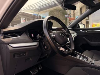 Skoda Octavia Combi 2,0 TDI 4x4 Style DSG/AHK/RFK/VIRTUAL-C./ACC/SHA/TWA/SHZ/MATRIX-LED/NAVI