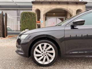 Skoda Octavia Combi 2,0 TDI 4x4 Style DSG/1.BESITZ/VIRTUAL-C./PANO/ACC/RFK/SHA/SHZ/ZAHNRIEMEN + GR. SERVICE NEU!!!