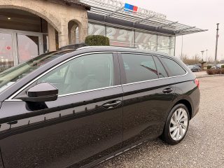 Skoda Octavia Combi 2,0 TDI 4x4 Style DSG/1.BESITZ/VIRTUAL-C./PANO/ACC/RFK/SHA/SHZ/ZAHNRIEMEN + GR. SERVICE NEU!!!