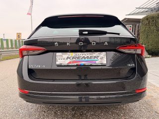 Skoda Octavia Combi 2,0 TDI 4x4 Style DSG/1.BESITZ/VIRTUAL-C./PANO/ACC/RFK/SHA/SHZ/ZAHNRIEMEN + GR. SERVICE NEU!!!