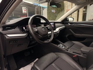 Skoda Octavia Combi 2,0 TDI 4x4 Style DSG/1.BESITZ/VIRTUAL-C./PANO/ACC/RFK/SHA/SHZ/ZAHNRIEMEN + GR. SERVICE NEU!!!