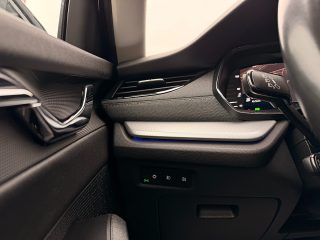 Skoda Octavia Combi 2,0 TDI 4x4 Style DSG/1.BESITZ/VIRTUAL-C./PANO/ACC/RFK/SHA/SHZ/ZAHNRIEMEN + GR. SERVICE NEU!!!