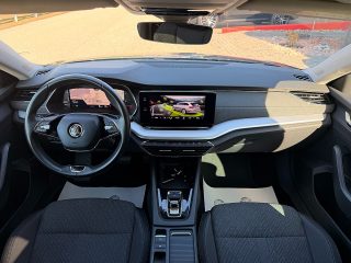 Skoda Octavia Combi 2,0 TDI Style DSG/ACC/SHA/TWA/RFK/MATRIX-LED/VIRTUAL C./AMBIENTE/1.BESITZ