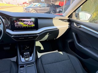 Skoda Octavia Combi 2,0 TDI Style DSG/ACC/SHA/TWA/RFK/MATRIX-LED/VIRTUAL C./AMBIENTE/1.BESITZ