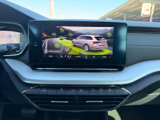 Skoda Octavia Combi 2,0 TDI Style DSG/ACC/SHA/TWA/RFK/MATRIX-LED/VIRTUAL C./AMBIENTE/1.BESITZ