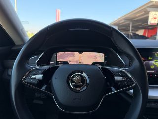 Skoda Octavia Combi 2,0 TDI Style DSG/ACC/SHA/TWA/RFK/MATRIX-LED/VIRTUAL C./AMBIENTE/1.BESITZ