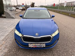 Skoda Octavia Combi 2,0 TDI Style/1.BESITZ/RFK/ACC/SHA/SHZ/NAVI/MATRIX-LED/VIRTUAL-C./AMBIENTE