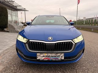 Skoda Octavia Combi 2,0 TDI Style/1.BESITZ/RFK/ACC/SHA/SHZ/NAVI/MATRIX-LED/VIRTUAL-C./AMBIENTE