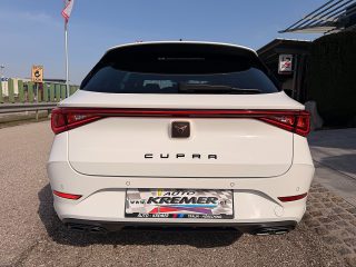 Cupra Leon SP Kombi Alpha 2.0 TDI DSG 150/AHK/RFK/TWA/ACC/SHZ/AMBIENTE/VIRTUAL-C./1.BESITZ