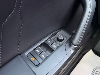 Cupra Leon SP Kombi Alpha 2.0 TDI DSG 150/AHK/RFK/TWA/ACC/SHZ/AMBIENTE/VIRTUAL-C./1.BESITZ