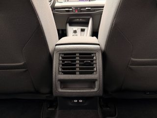 VW Golf Variant 2,0 TDI Life DSG 4MOTION/ZAHNRIEMEN & SERVICE NEU/VIRTUAL-C./SHA/SWA/ACC/TWA/RFK/SHZ/AMBIENTE