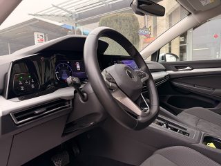 VW Golf Variant 2,0 TDI Life DSG 4MOTION/ZAHNRIEMEN & SERVICE NEU/VIRTUAL-C./SHA/SWA/ACC/TWA/RFK/SHZ/AMBIENTE