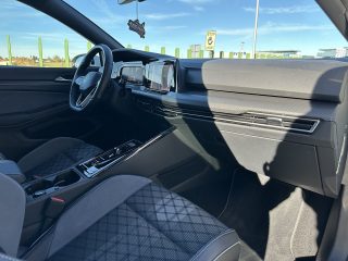 VW Golf Variant 2,0 TDI R-Line DSG/ACC/SHA/SWA/RFK/AMBIENTE/V.COCKPIT/1.BESITZ/MwSt.