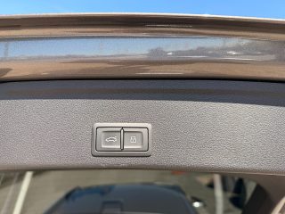 Audi A4 Avant 40 TDI Quattro S-tronic/LEDER/VIRTUAL-C./ACC/AHK/HUD/RFK/SHA/SWA/TWA/SHZ/1.BESITZ