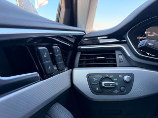 Audi A4 Avant 40 TDI Quattro S-tronic/LEDER/VIRTUAL-C./ACC/AHK/HUD/RFK/SHA/SWA/TWA/SHZ/1.BESITZ