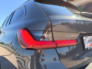 BMW 320d xDrive Sportline Individual Touring Aut./LASER/HUD/GESTIK/ACC/RFK/SHA/SWA/TWA/1.BESITZ