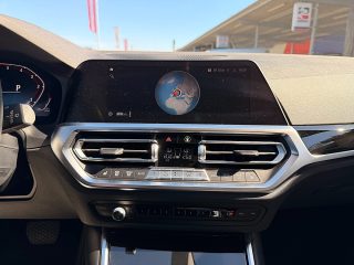 BMW 320d xDrive Sportline Individual Touring Aut./LASER/HUD/GESTIK/ACC/RFK/SHA/SWA/TWA/1.BESITZ
