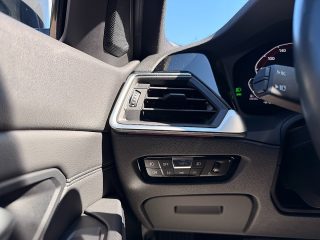 BMW 320d xDrive Sportline Individual Touring Aut./LASER/HUD/GESTIK/ACC/RFK/SHA/SWA/TWA/1.BESITZ