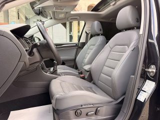 VW Golf 7 Highline 2,0 TDI 4Motion/*R-LOOK*/PANO/ACC/TWA/SHA/LEDER/RFK/LED/SHZ/DYNAUDIO/H&R