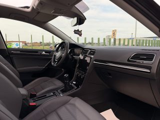 VW Golf 7 Highline 2,0 TDI 4Motion/*R-LOOK*/PANO/ACC/TWA/SHA/LEDER/RFK/LED/SHZ/DYNAUDIO/H&R