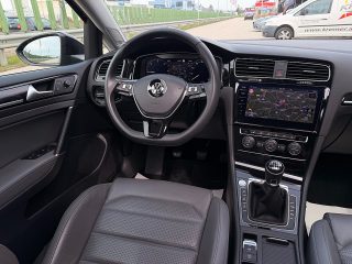 VW Golf 7 Highline 2,0 TDI 4Motion/*R-LOOK*/PANO/ACC/TWA/SHA/LEDER/RFK/LED/SHZ/DYNAUDIO/H&R