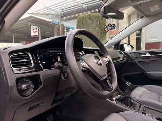VW Golf 7 Highline 2,0 TDI 4Motion/*R-LOOK*/PANO/ACC/TWA/SHA/LEDER/RFK/LED/SHZ/DYNAUDIO/H&R