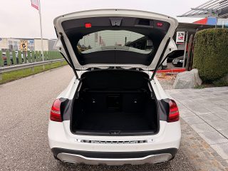 Mercedes-Benz GLA 200 d Austria Edition/LED/SPORTSITZE/RFK/SHZ/TEMPOMAT/NAVI/KEYLESS