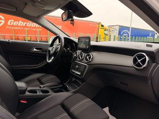 Mercedes-Benz GLA 200 d Austria Edition/LED/SPORTSITZE/RFK/SHZ/TEMPOMAT/NAVI/KEYLESS