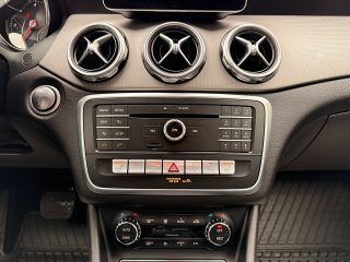Mercedes-Benz GLA 200 d Austria Edition/LED/SPORTSITZE/RFK/SHZ/TEMPOMAT/NAVI/KEYLESS